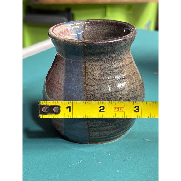 VTG Stoneware Vase With Blues Pink Natural Glaze Handcrafted Signed - Picture 7 of 7